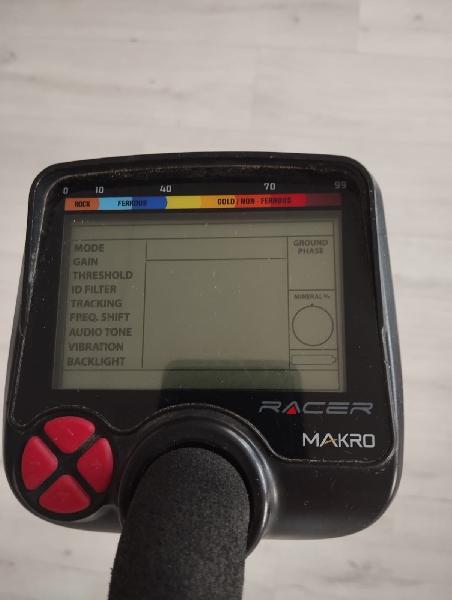 Makro Racer 1 Dedektör 2 Başlıklı Temiz